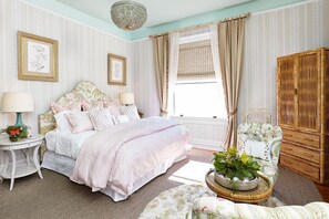 Luxury Single Room, 1 King Bed