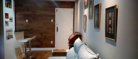 Traditional Apartment | Living room | 42-inch LCD TV with cable channels, TV