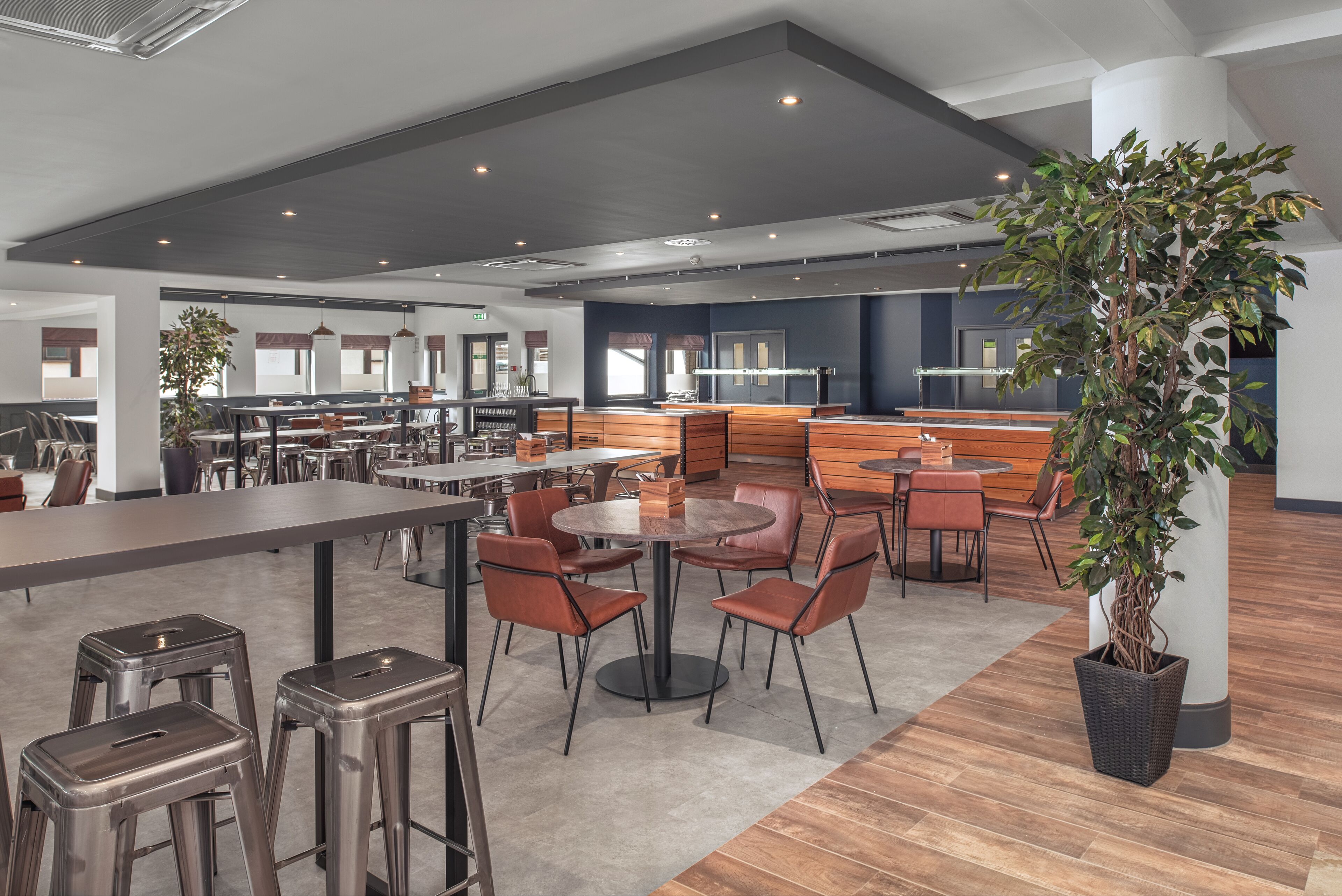 breakfast and dinner served