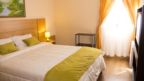 Executive Double Room, 1 Double Bed, Private Bathroom | Individually decorated, iron/ironing board, free WiFi