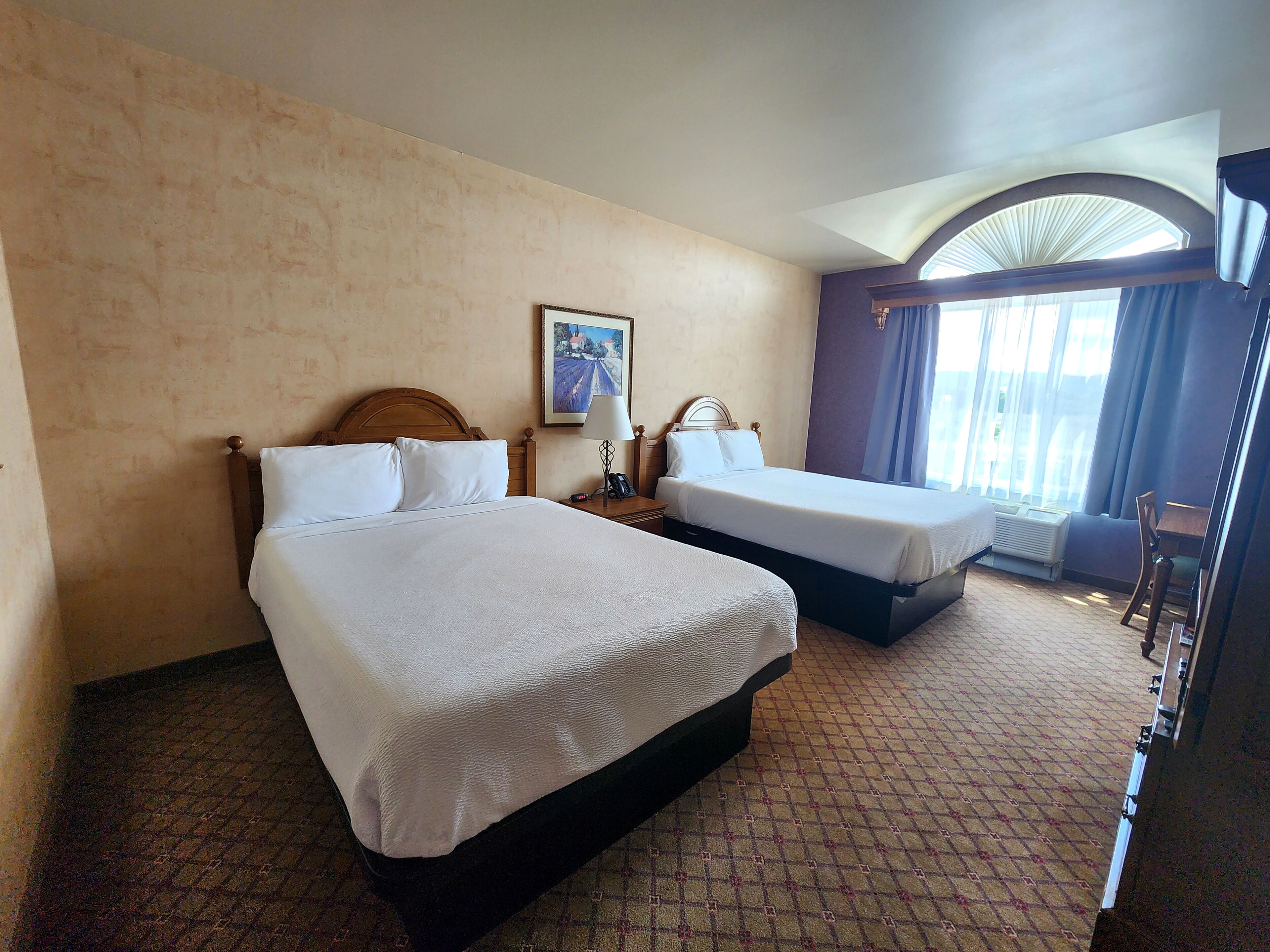 Queen Room, Non-Smoking | Iron/ironing board, free WiFi, bed sheets