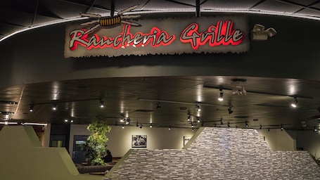 Restaurant. Robinson Rancheria Resort and Casino