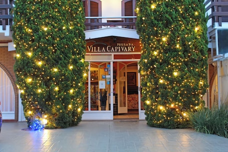 Fachada de la propiedad. Pousada Villa Capivary