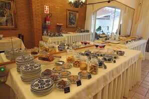 Dagelijks ontbijtbuffet inbegrepen