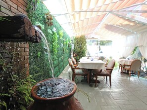 Desayuno buffet incluido todos los días 