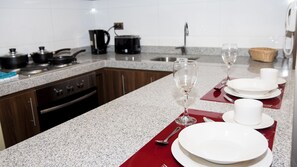 Standard Apartment, Private Bathroom | Private kitchen