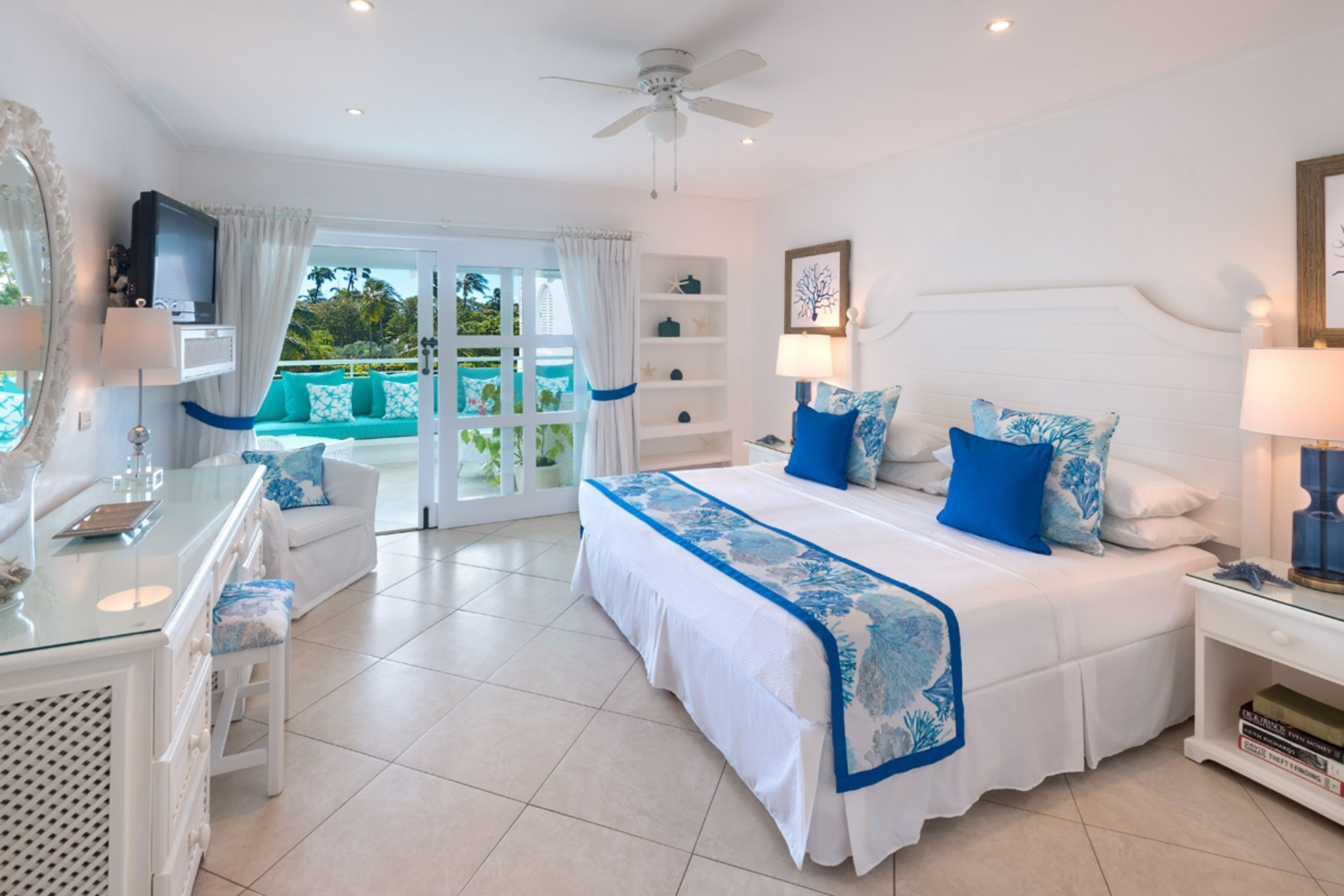 Apartment, 2 Bedrooms | 1 bedroom, in-room safe, iron/ironing board, free WiFi