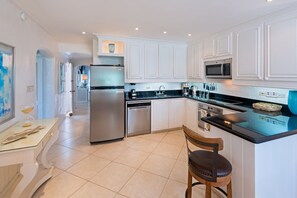 Apartment, 1 Bedroom | Private kitchen - Condos on Glitter Bay Estate by Blue Sky Luxury (Holetown)