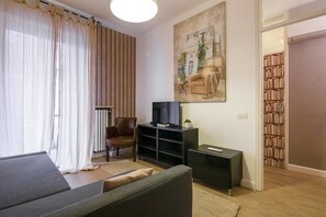 Appartement, 1 chambre (vicolo Cieco Bacco 1) | Coin séjour | Télévision à écran plat