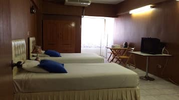 Free WiFi, bed sheets