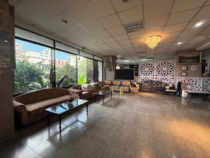 Reception - Win Bangna Hotel (Bangkok)