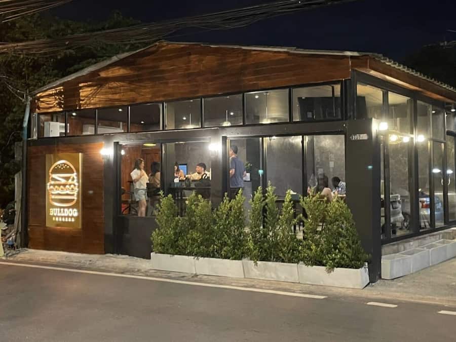 Fachada da propriedade