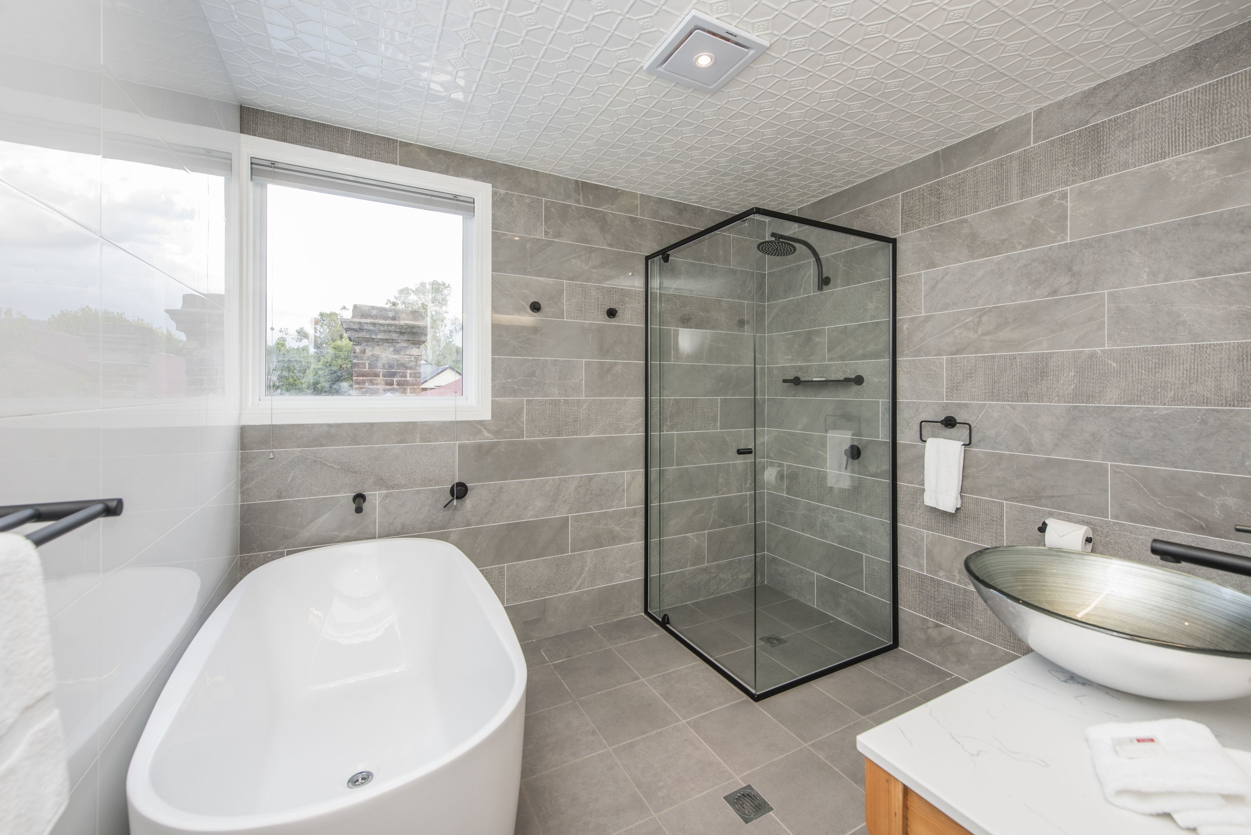 suite 3 - queen apartment | bathroom | rainfall showerhead, free toiletries, hair dryer, bathrobes