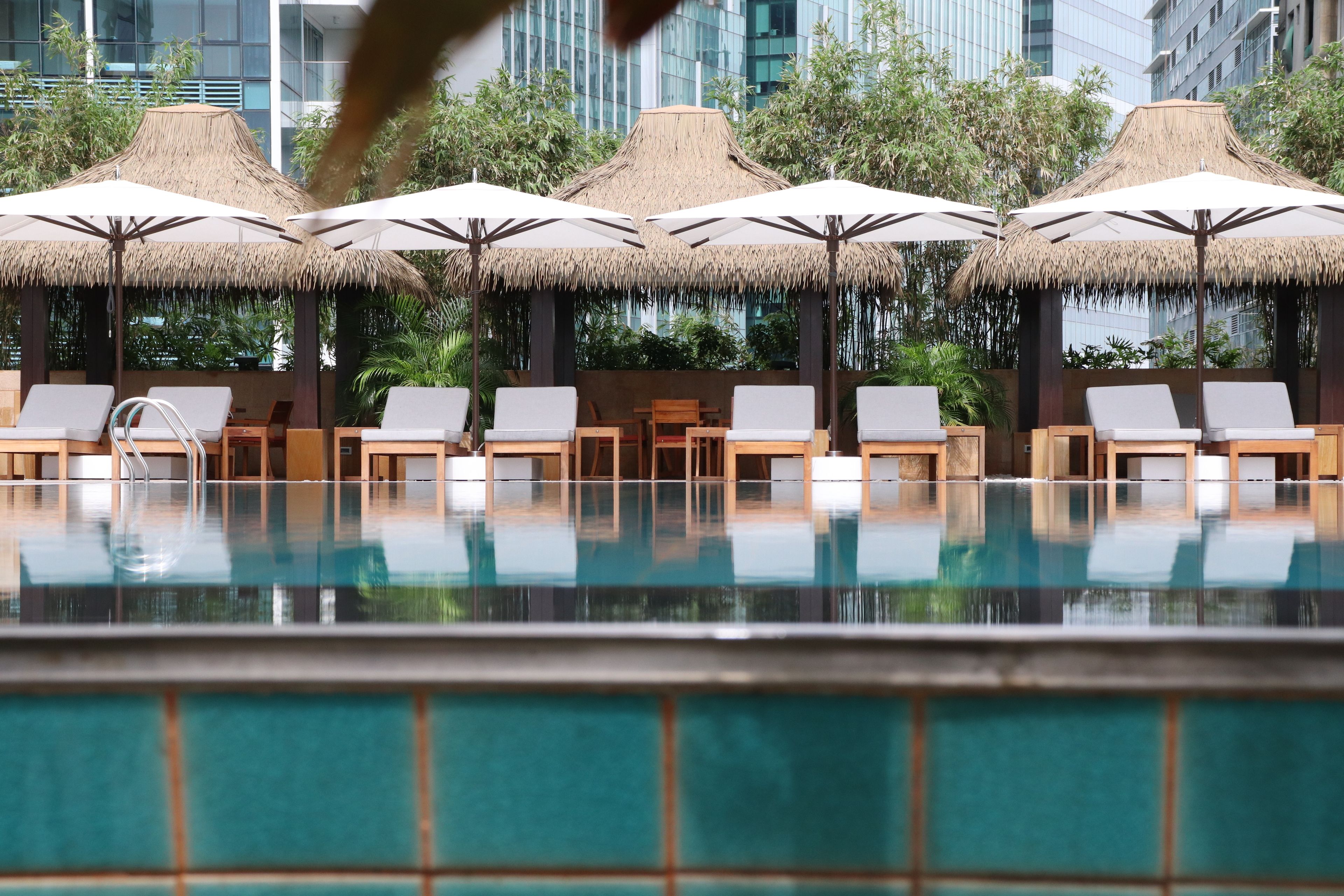 outdoor pool, pool loungers