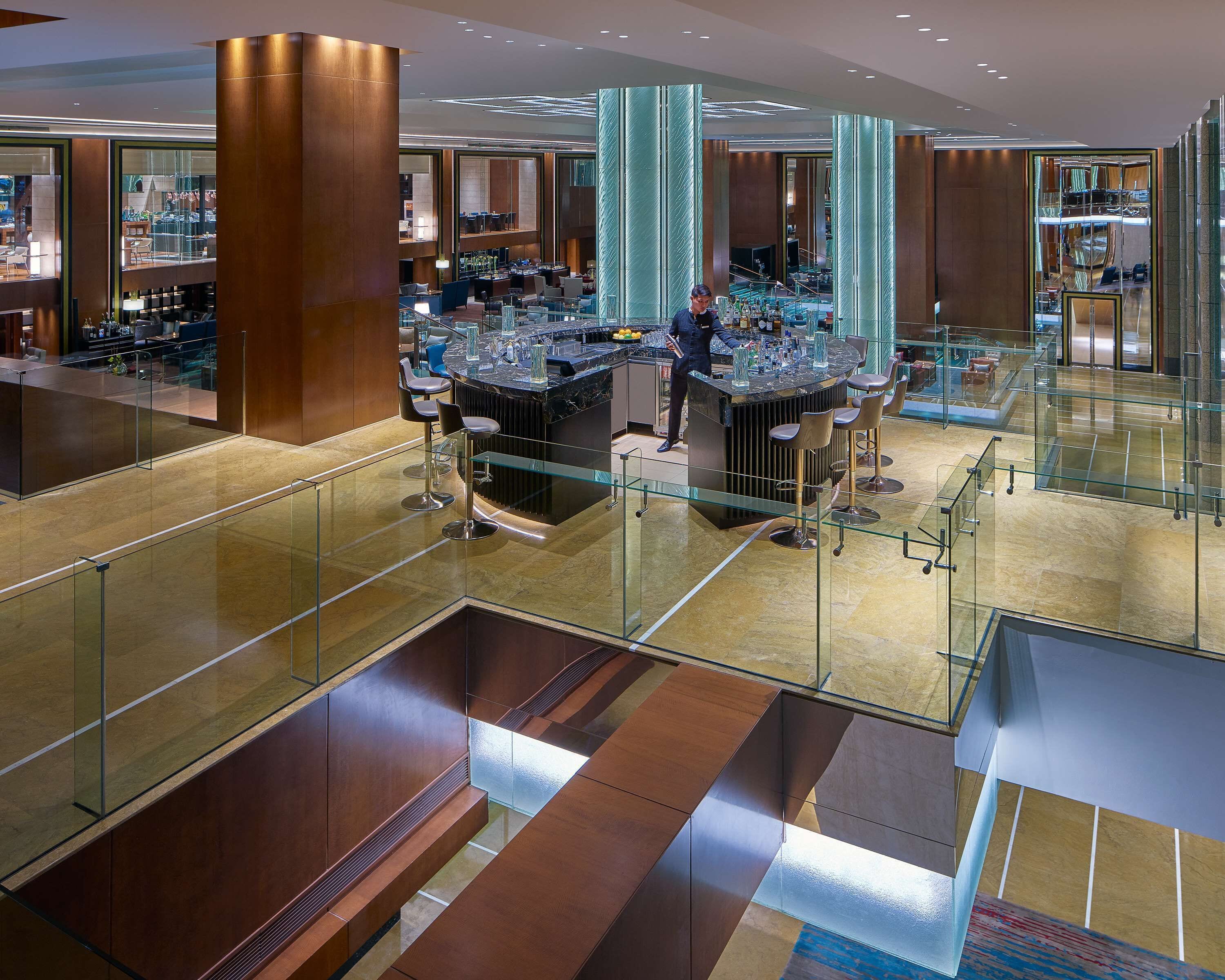 2 bars/lounges, poolside bar