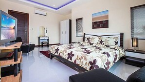 3-Bedroom Villa  | 3 bedrooms, in-room safe, iron/ironing board, free WiFi - Park View Villas A - Private & Luxury (Bang Lamung)