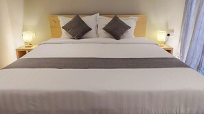 华丽套房 | 特色家居、办公桌、床单