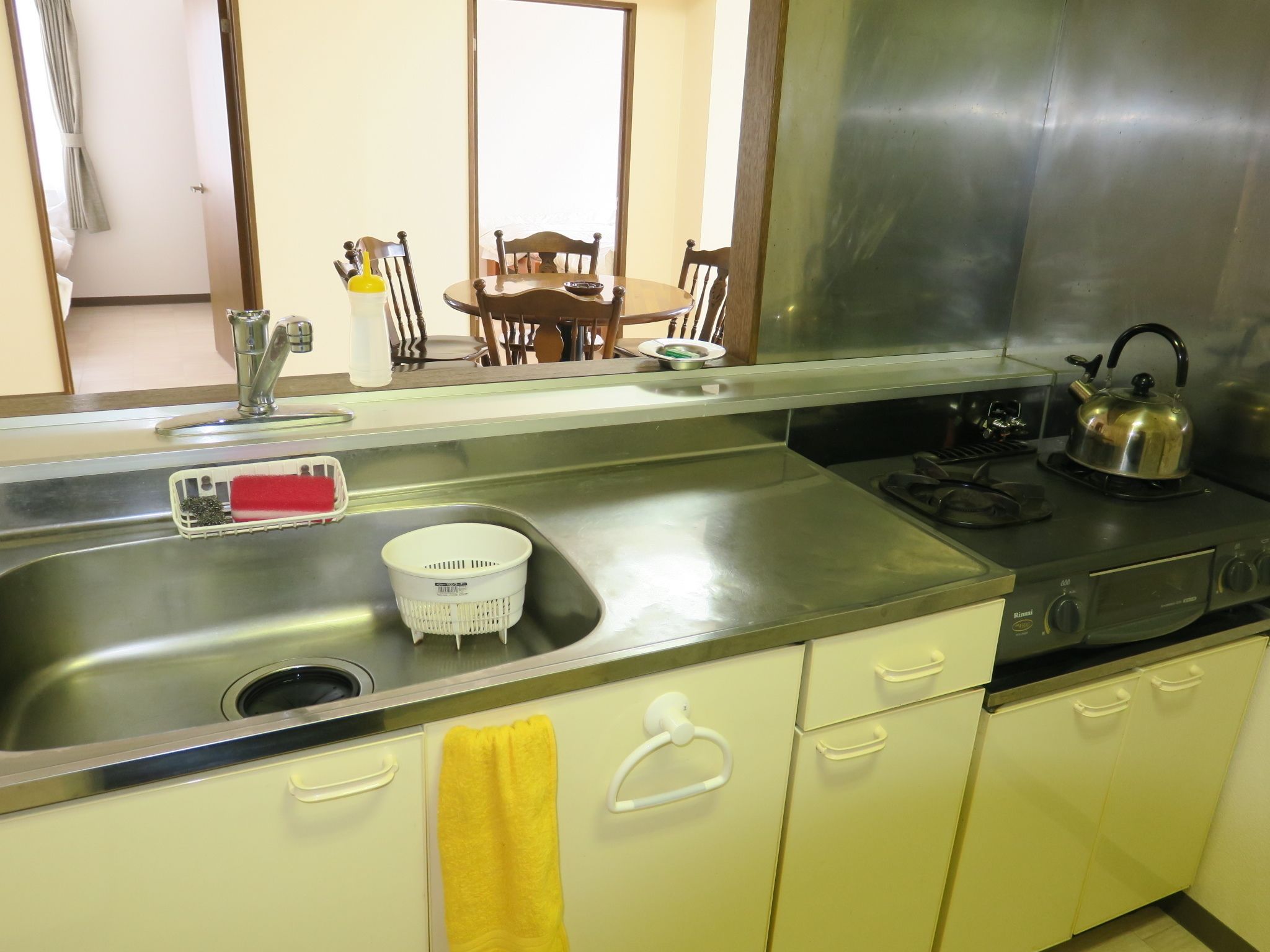 apartment, 3 bedrooms | private kitchenette | fridge, microwave, stovetop, electric kettle