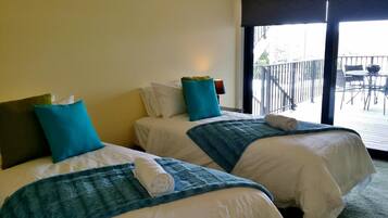 2 bedrooms, soundproofing, iron/ironing board, bed sheets