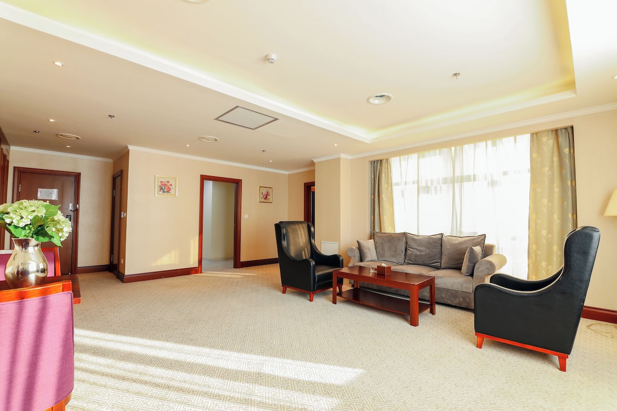 Presidential-Suite