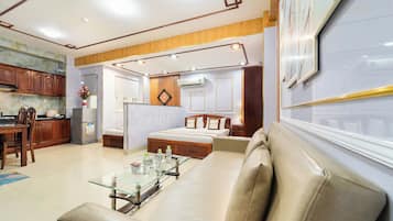 Superior Apartment, 1 Bedroom, Smoking | 1 bedroom, minibar, in-room safe, individually furnished