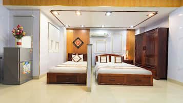Superior Apartment, 1 Bedroom, Smoking | 1 bedroom, minibar, in-room safe, individually furnished