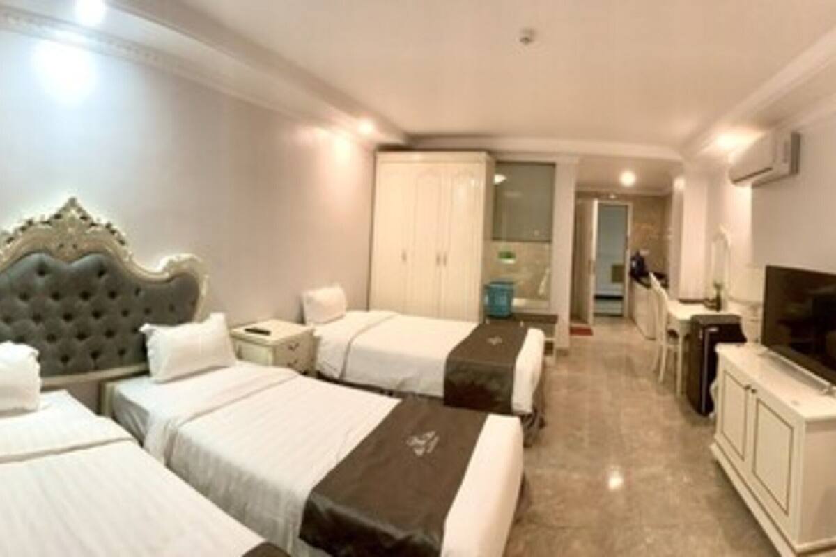 Phòng 3 Deluxe, quang cảnh thành phố | Bộ đồ giường cao cấp, minibar, két bảo mật tại phòng, bàn 