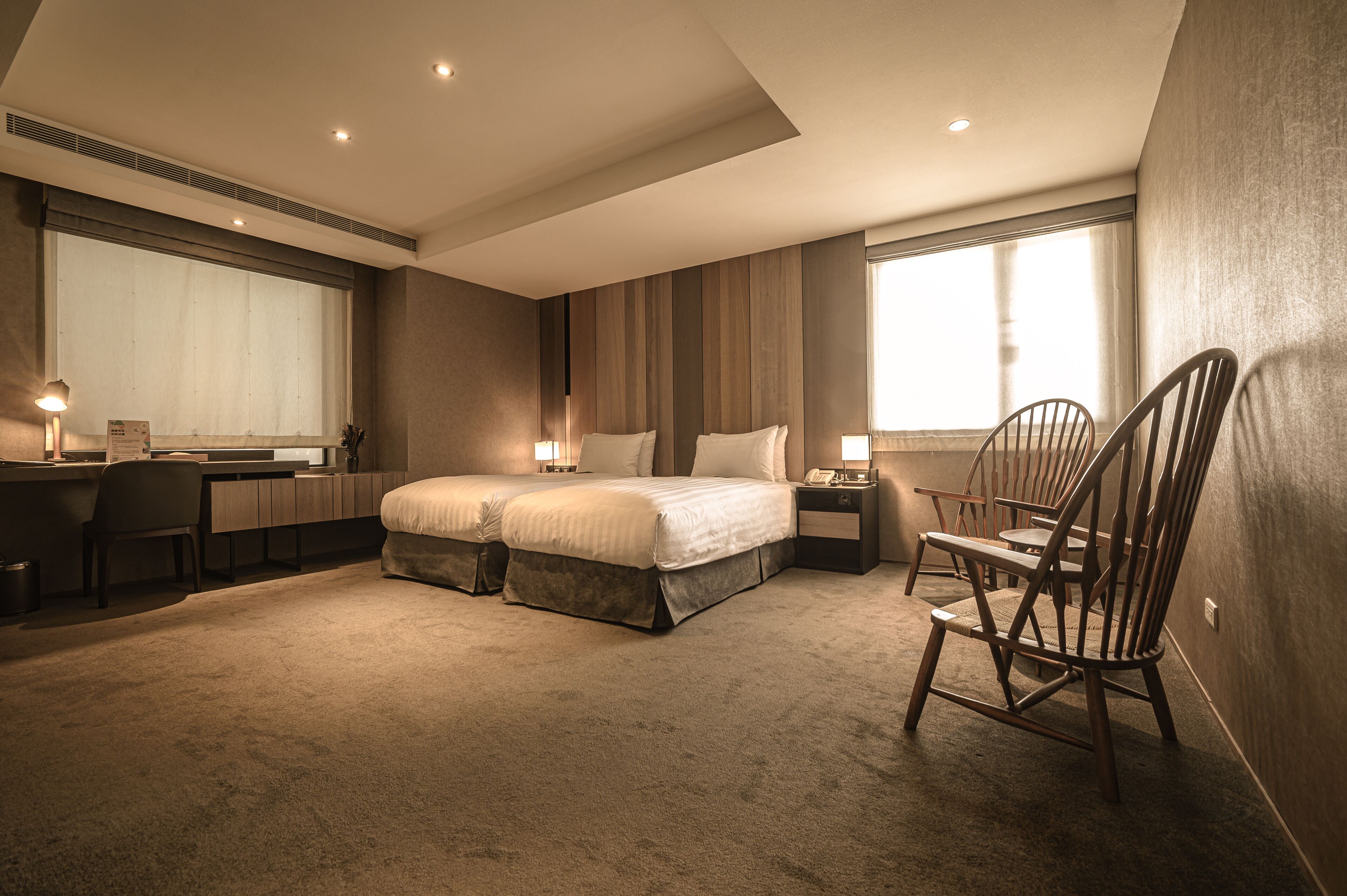 Habitación Deluxe con 1 cama matrimonial o 2 individuales, 1 habitación, tina | Ropa de cama de alta calidad, edredón y artículos del minibar gratis 