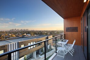 Northcote Hill, 2-Bedroom Apartment, City View  | Balcony