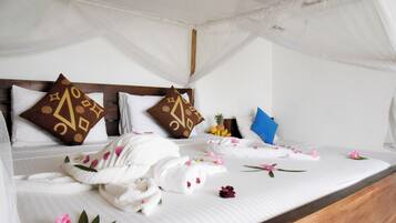 Panoramic Double Room, Sea View | Premium bedding, pillowtop beds, desk, laptop workspace