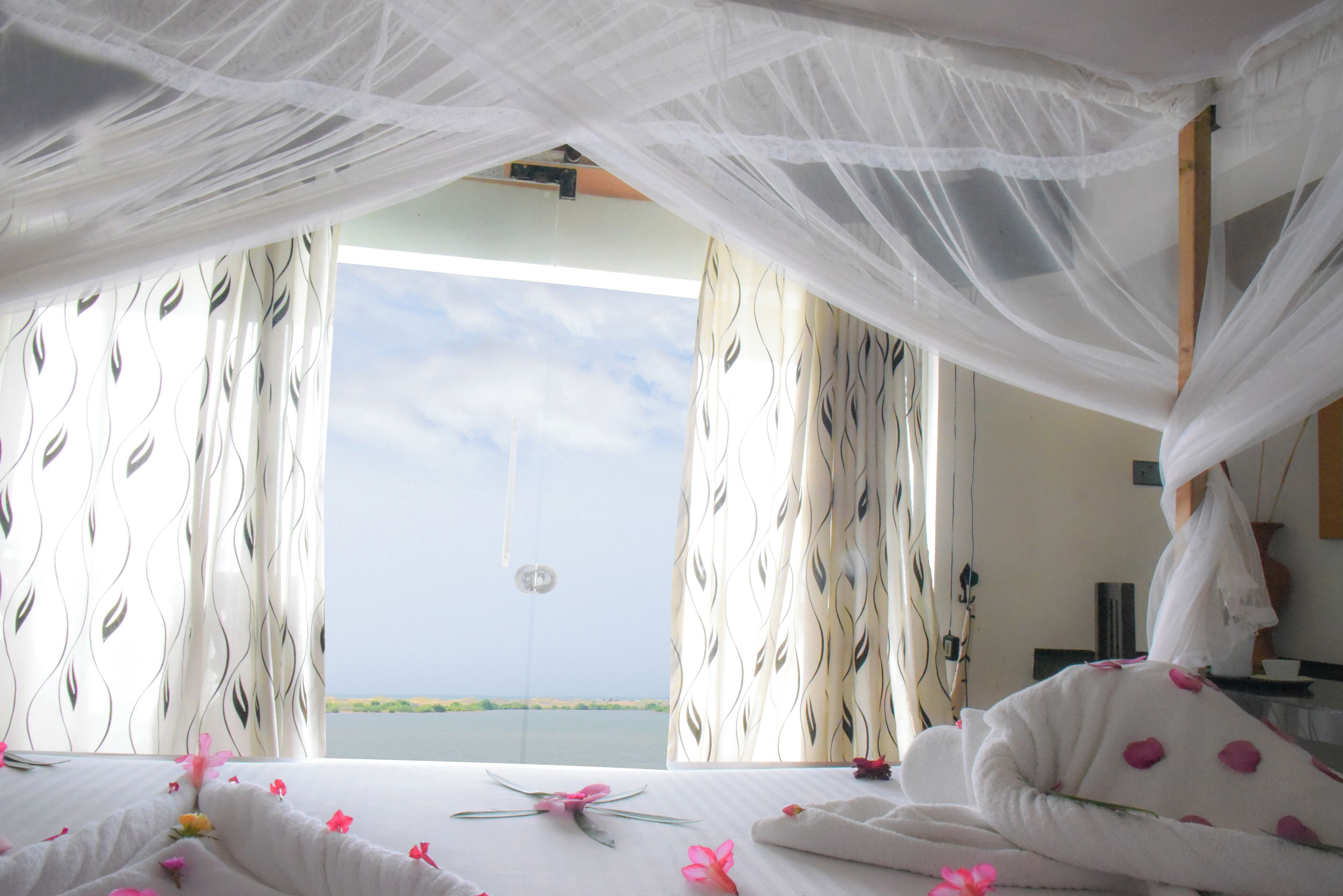 Quarto casal panorâmico, vista para o mar | Roupas de cama premium, camas com colchões pillow-top