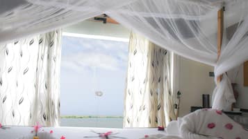 Quarto casal panorâmico, vista para o mar | Roupas de cama premium, camas com colchões pillow-top