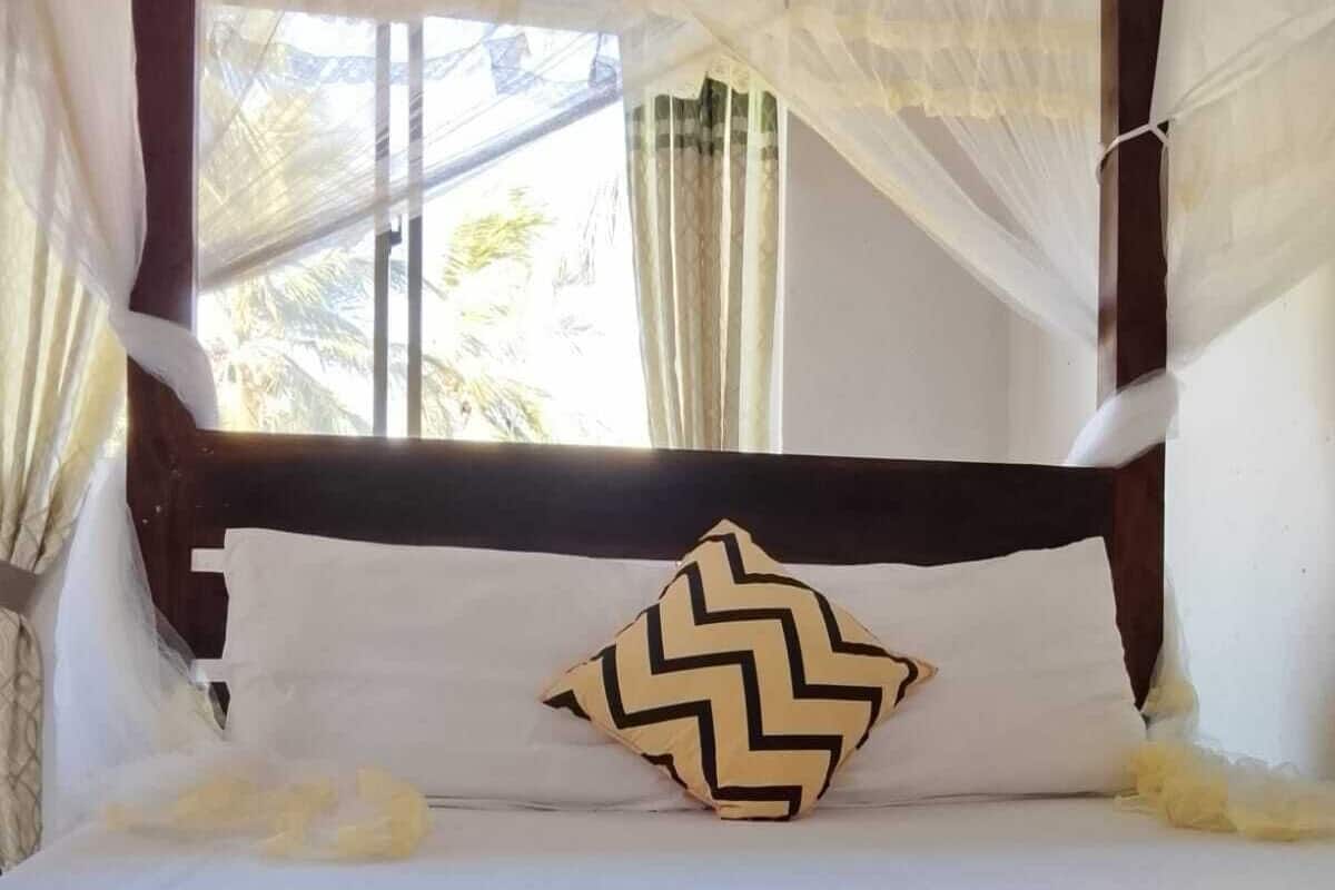 Standard Double Room | Premium bedding, pillowtop beds, desk, laptop workspace