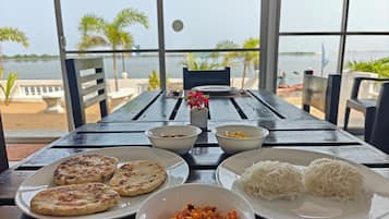 Daily buffet breakfast for a fee