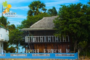 Fer et planche à repasser, Wi-Fi gratuit, draps fournis