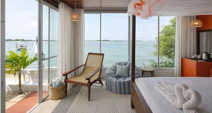 Dinuda Lagoon Resort