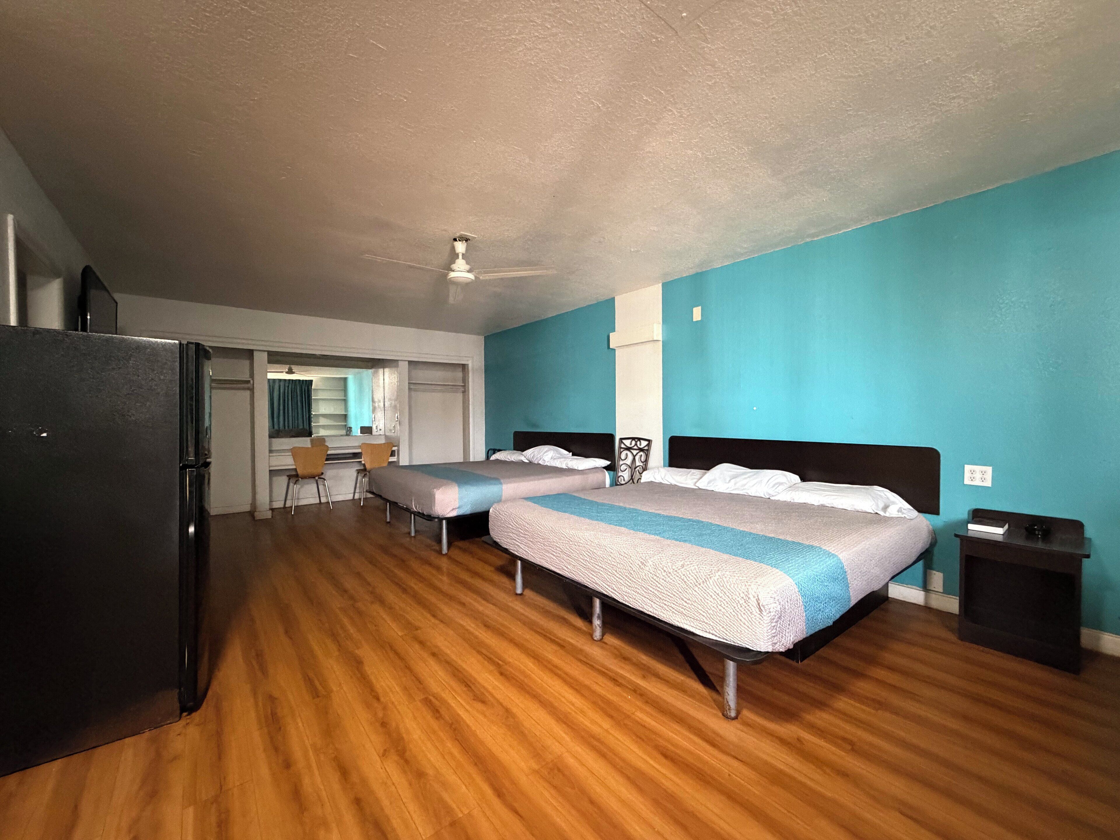 Free WiFi, bed sheets