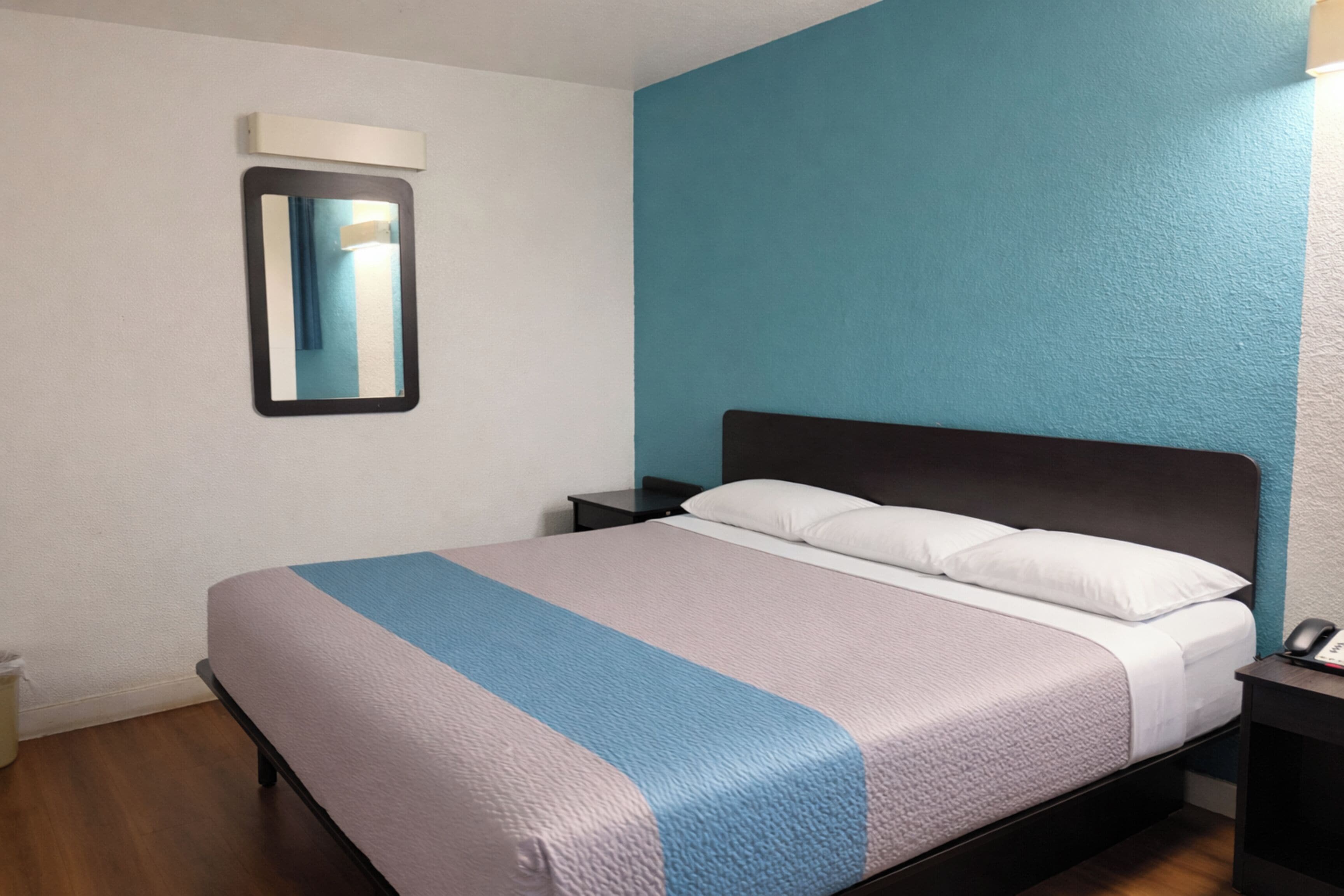 Free WiFi, bed sheets