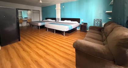 Trade Wind Motel Jacksonville TX US 69