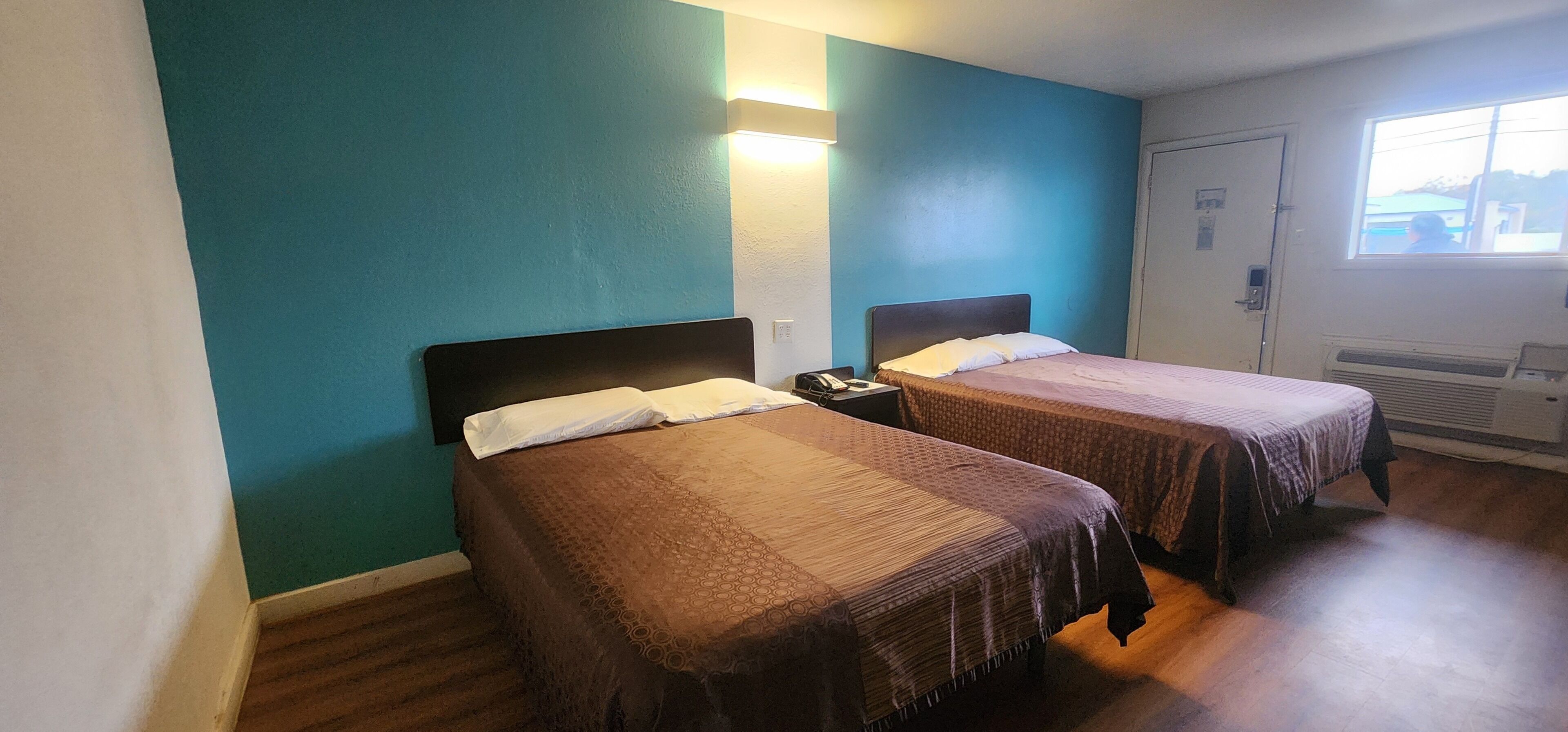 Double Room, 2 Queen Beds | Free WiFi, bed sheets