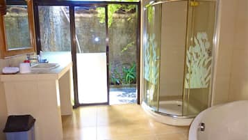 Shower, towels