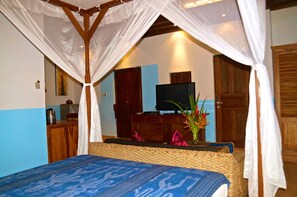 In-room safe, desk, free WiFi - Aahh Bali Bed and Breakfast (Jimbaran)