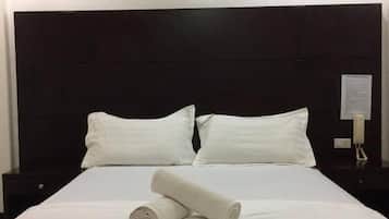 Habitación Deluxe | Escritorio, wifi gratis, ropa de cama