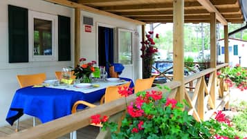 Mobile Home | Porch