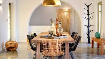 Presidential Villa | In-room dining