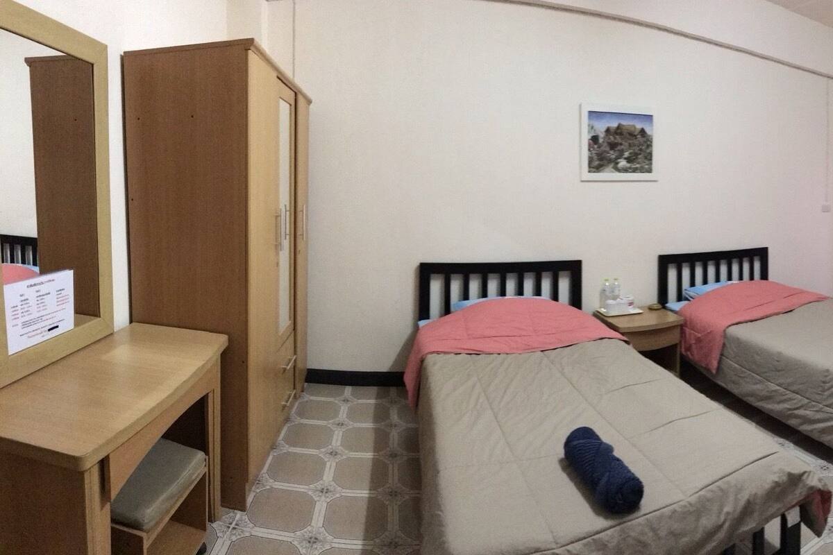 書桌、遮光布/窗簾、折疊床/加床、免費無線上網