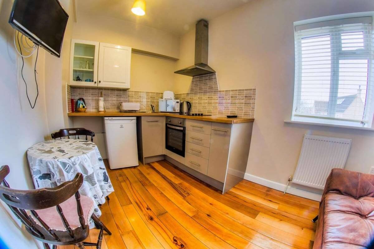 Apartment, 1 Schlafzimmer | Bügeleisen/Bügelbrett, kostenloses WLAN