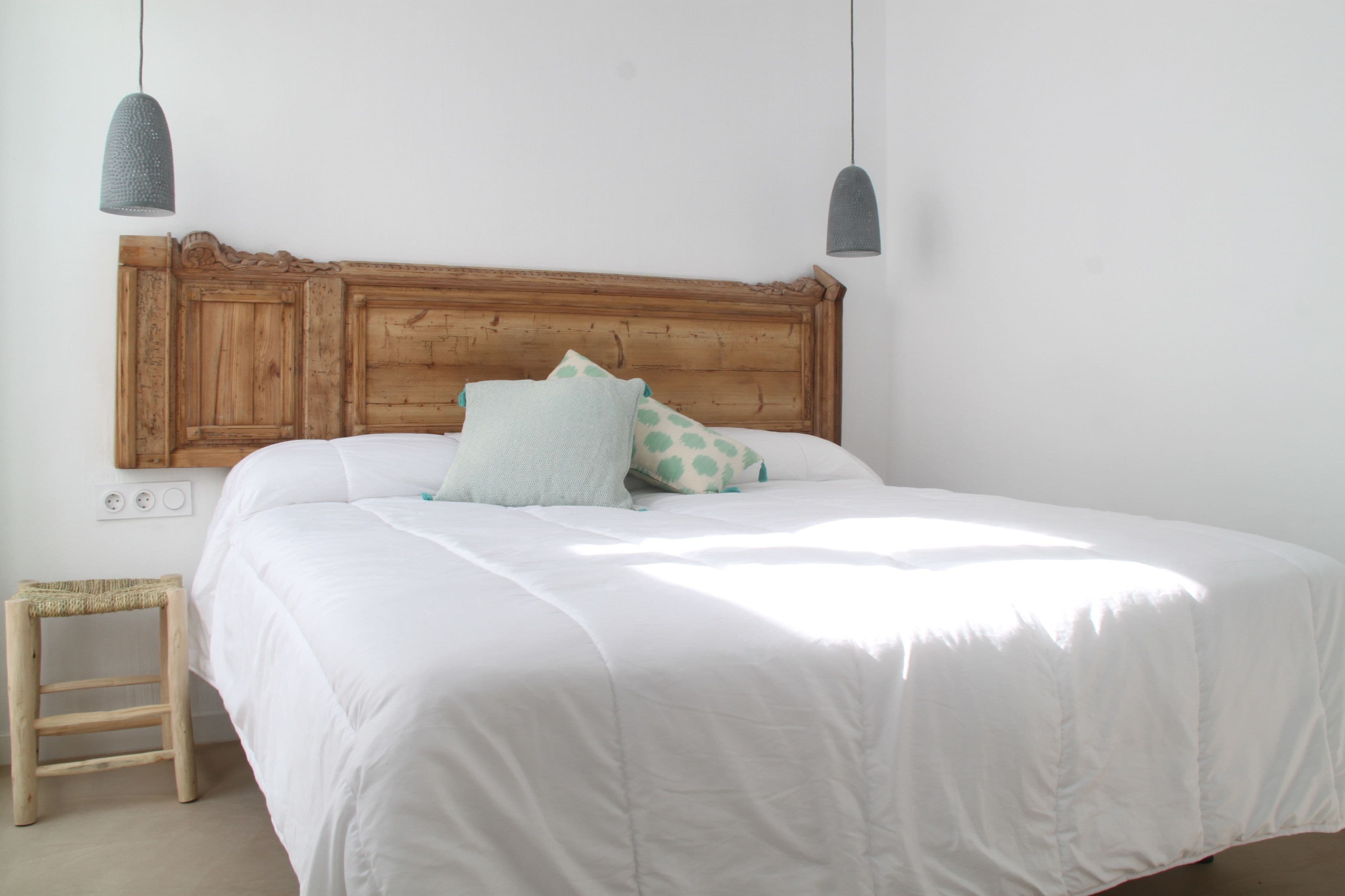 apartment | desk, blackout curtains, free wifi