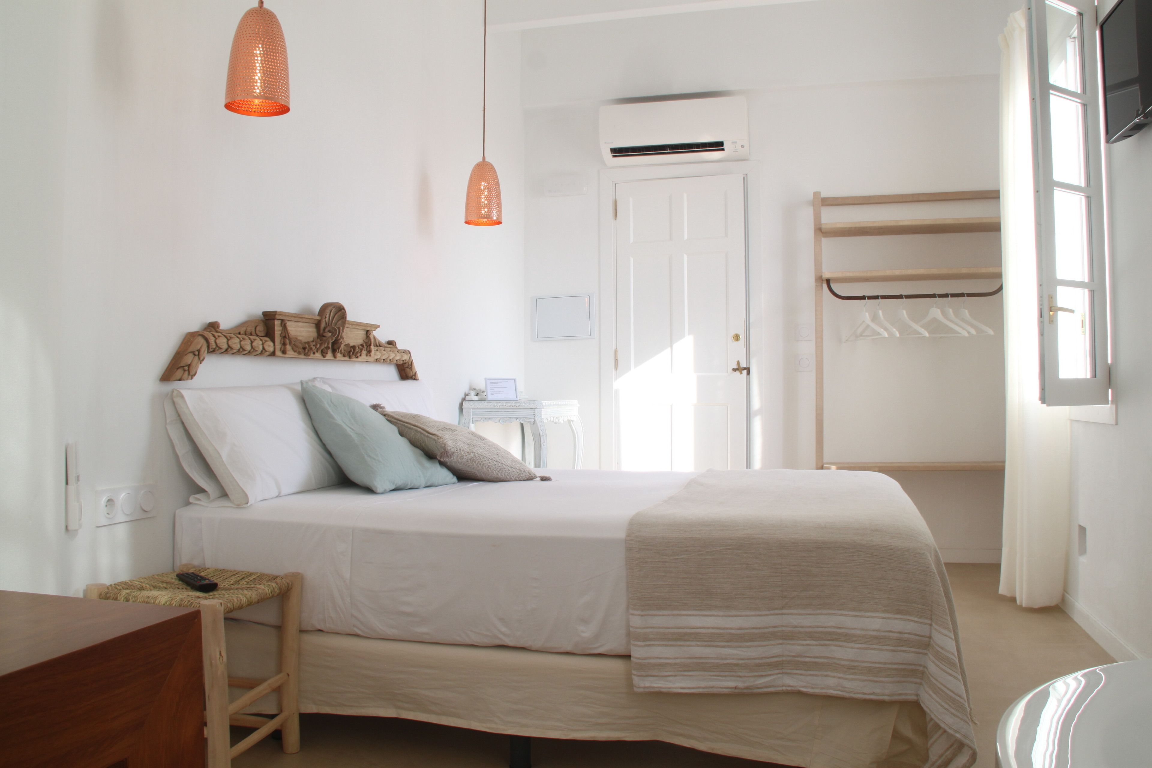 double room | desk, blackout curtains, free wifi