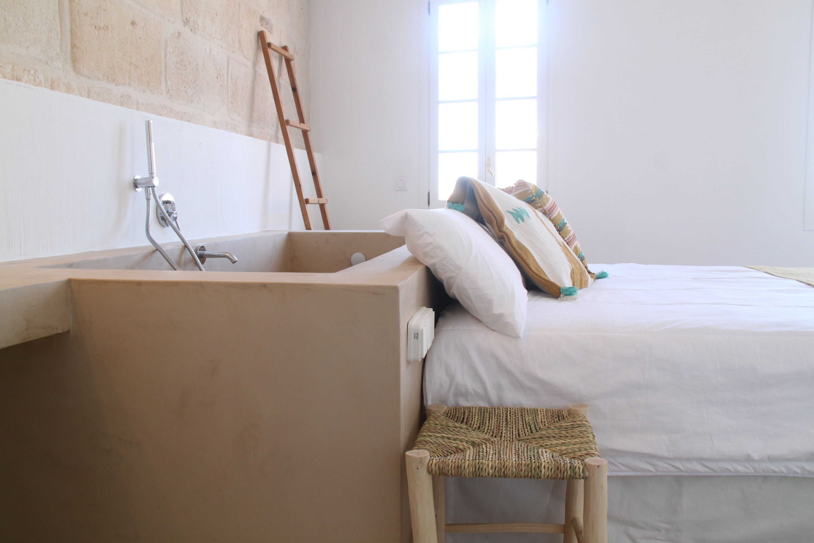 deluxe double room | desk, blackout curtains, free wifi